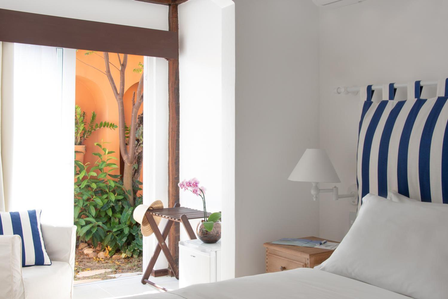 Standard Double Room,1585463339:JPEG