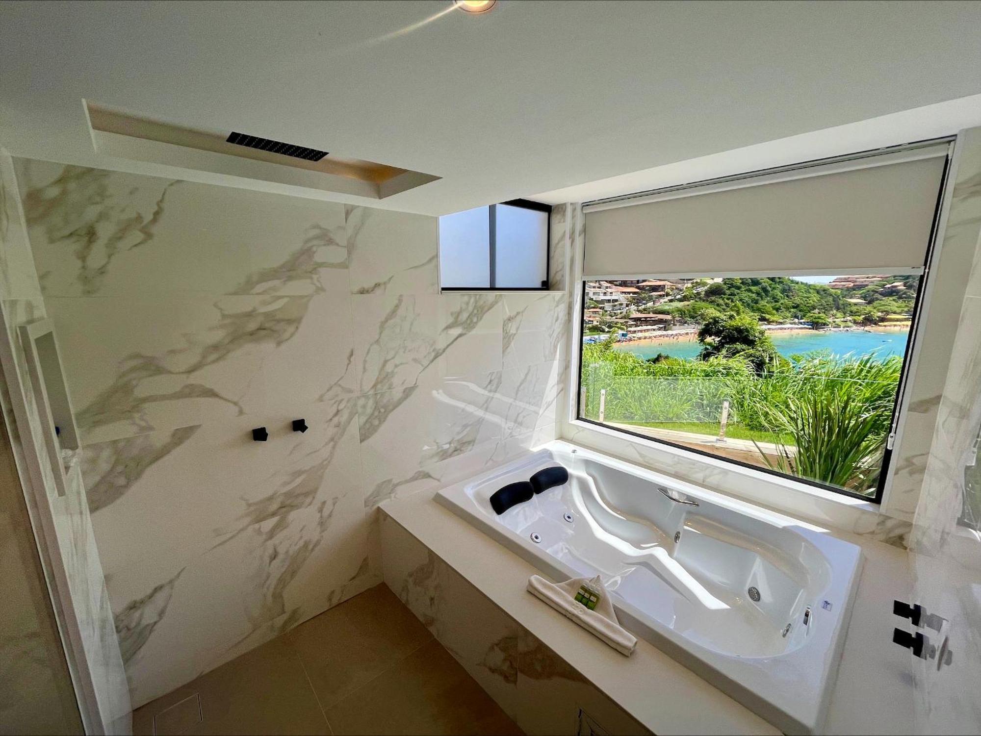 Master Suite Spa Bath Sea View,1632215186:JPEG